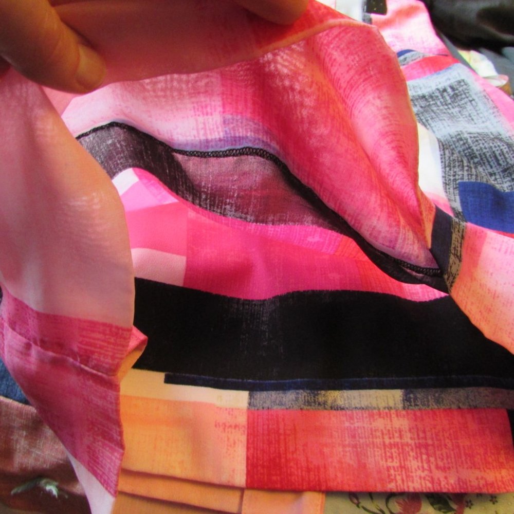 *5 for $25 bundle Item* WHBM Colorblock Printed Pencil Skirt - Picture 4 of 10